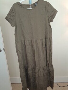 Manor Woman Swiss Department Store Khaki Green Dress – Size 38 (US 6/8)